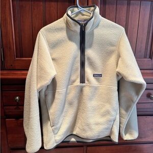 Patagonia Sage Green Fleece Pullover